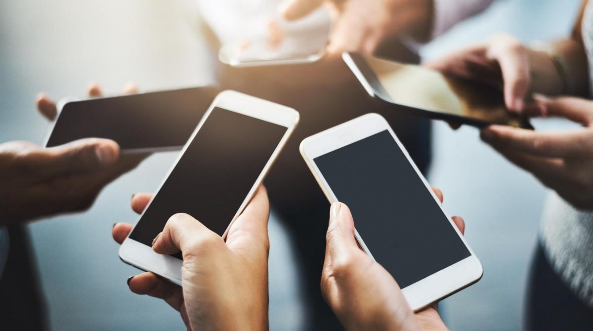 Effortless Mobile Top-Ups: Reliable Service by Silhoutailok.